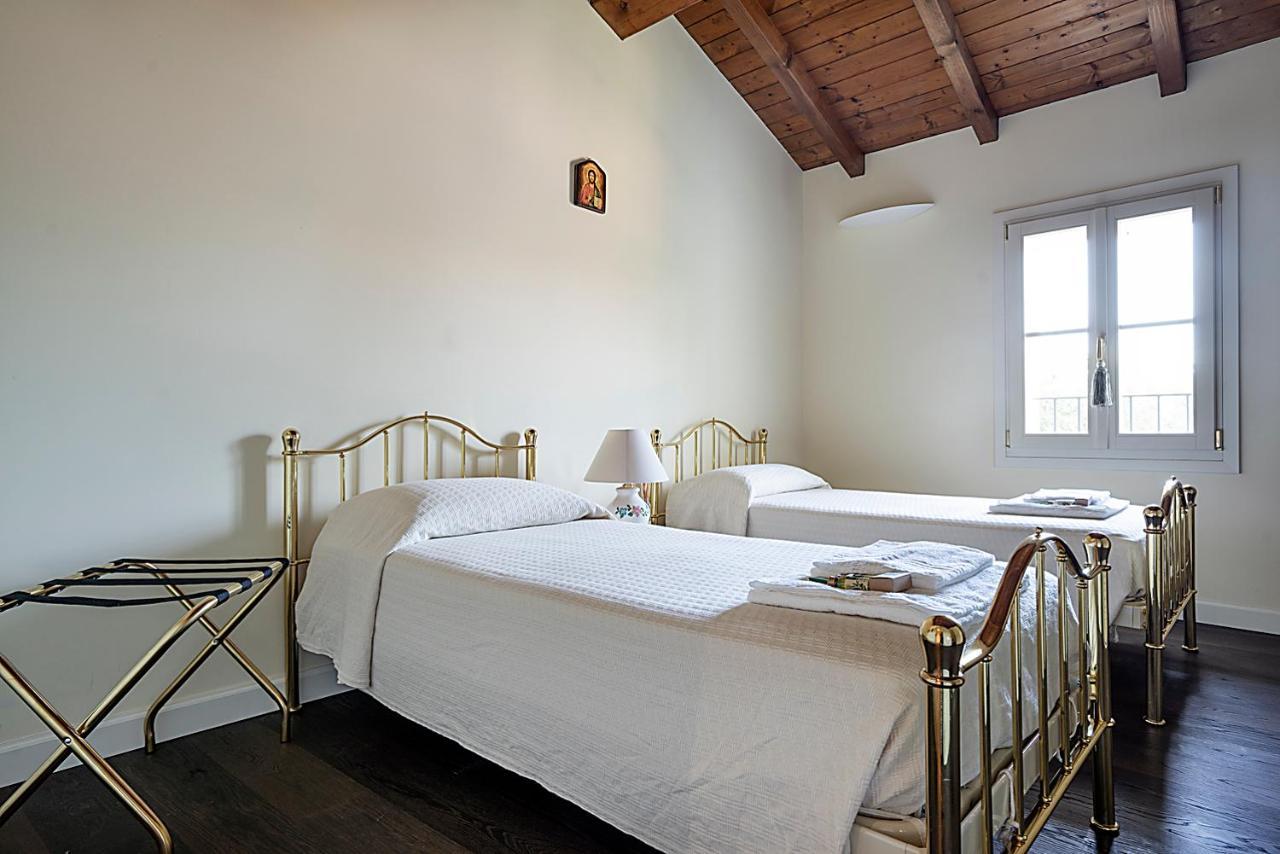 Villa Casetti B&B Fontanelice Екстер'єр фото